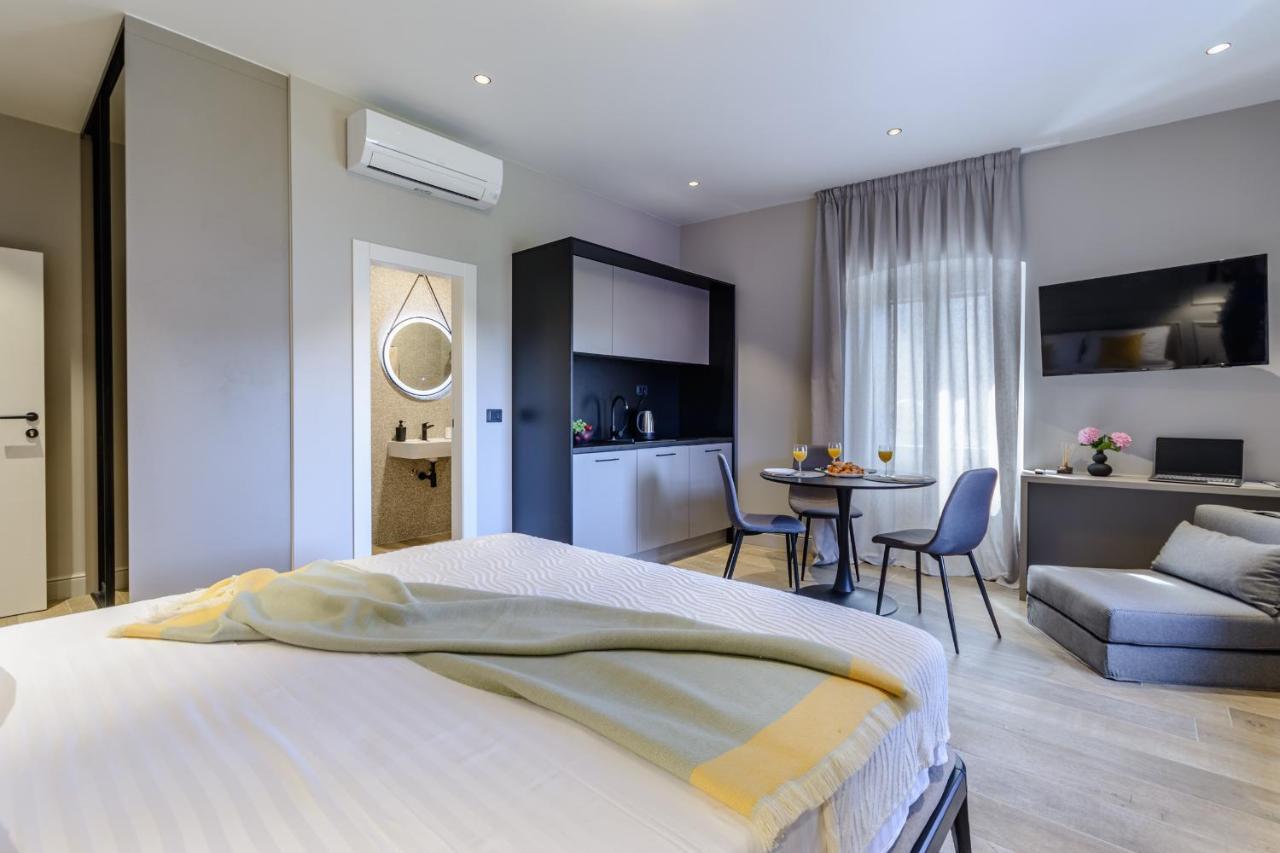 Dora Rooms And Studios Sutivan Εξωτερικό φωτογραφία