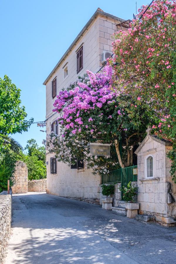 Dora Rooms And Studios Sutivan Εξωτερικό φωτογραφία