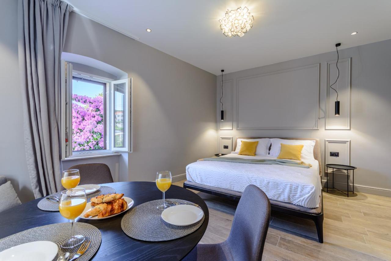 Dora Rooms And Studios Sutivan Εξωτερικό φωτογραφία