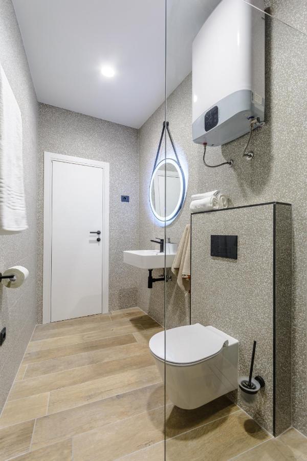 Dora Rooms And Studios Sutivan Εξωτερικό φωτογραφία